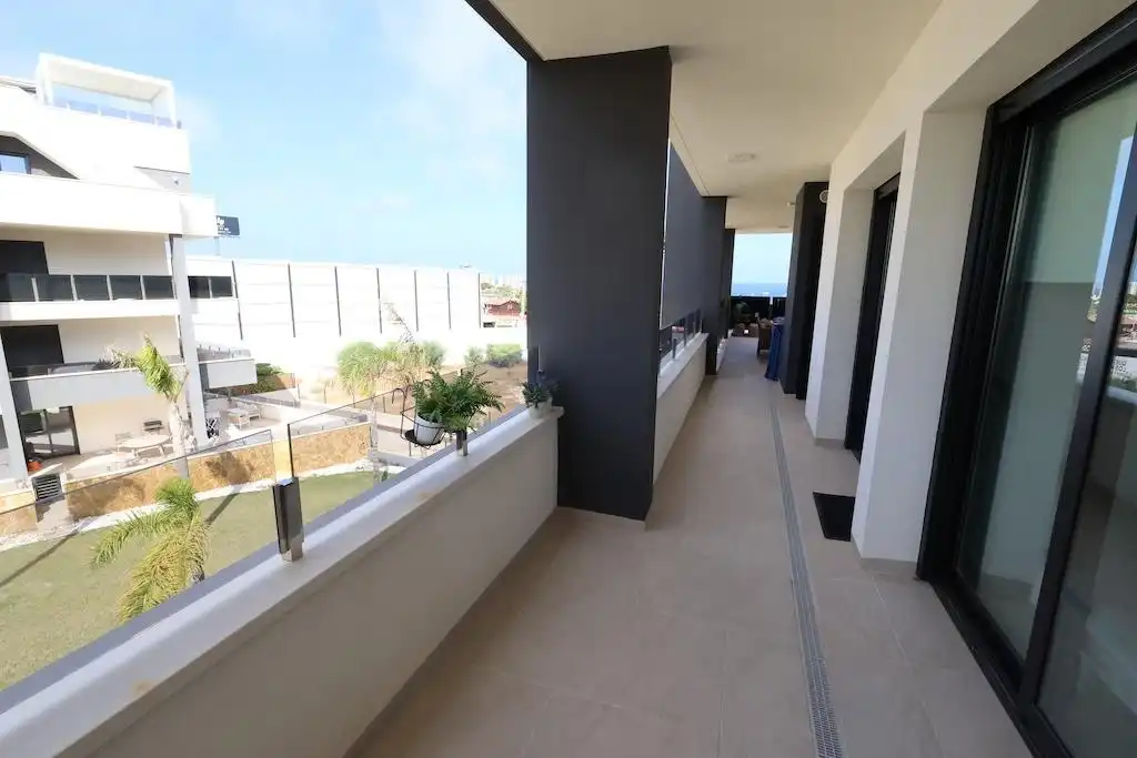 Terrassa de Apartament en venda en Orihuela amb Aire condicionat, Traster i Piscina