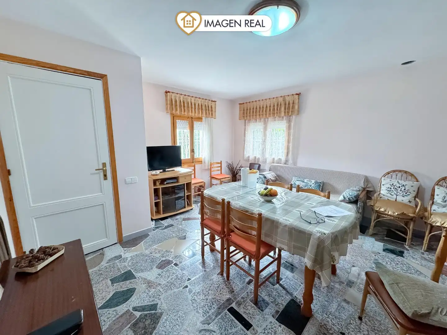 Sala de estar de Casa o chalet en venta en Vallirana con Calefacción, Jardín privado y Terraza