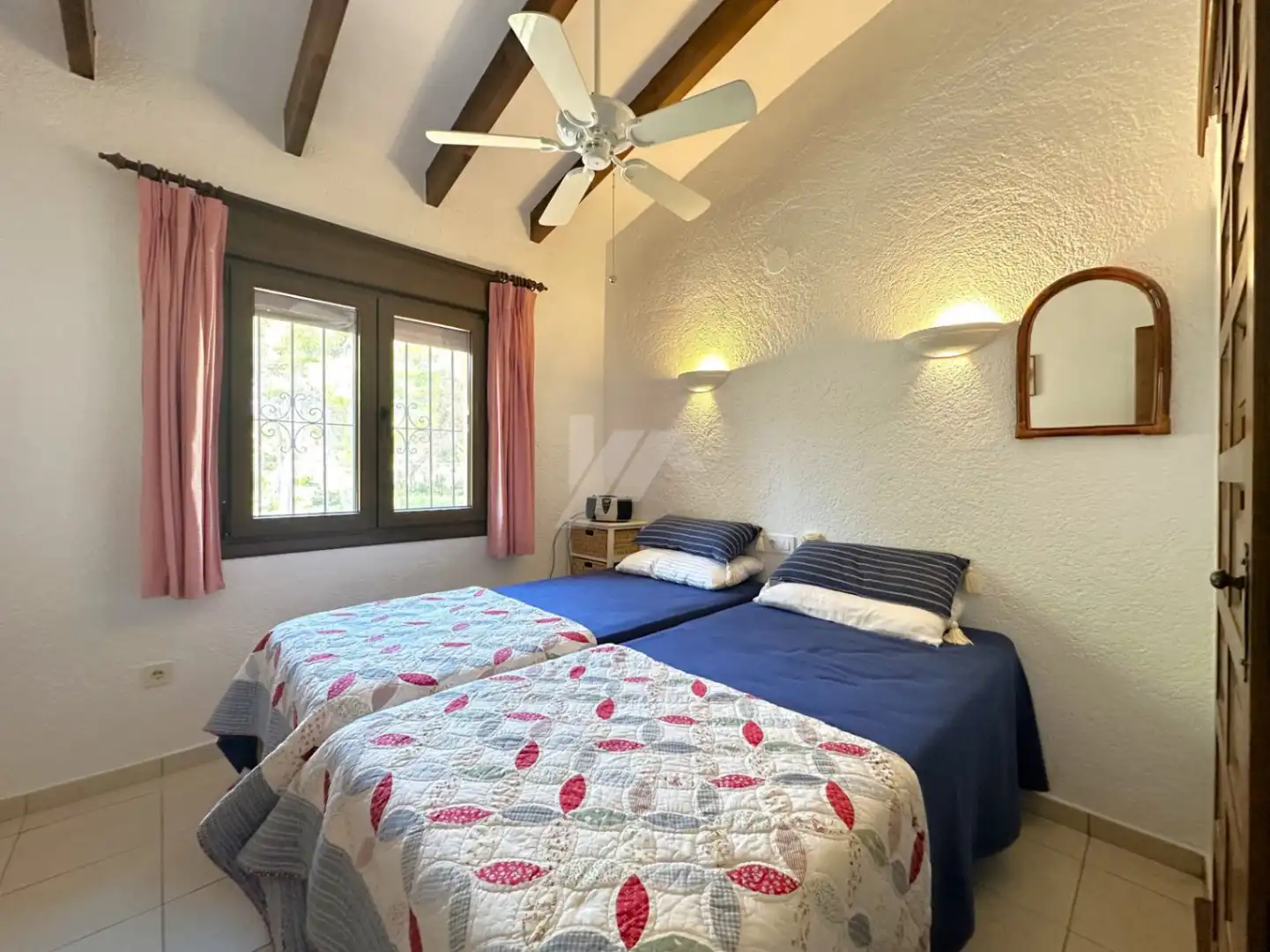 Schlafzimmer von Wohnungen zum Verkauf in Moraira mit Klimaanlage, Heizung und Privatgarten