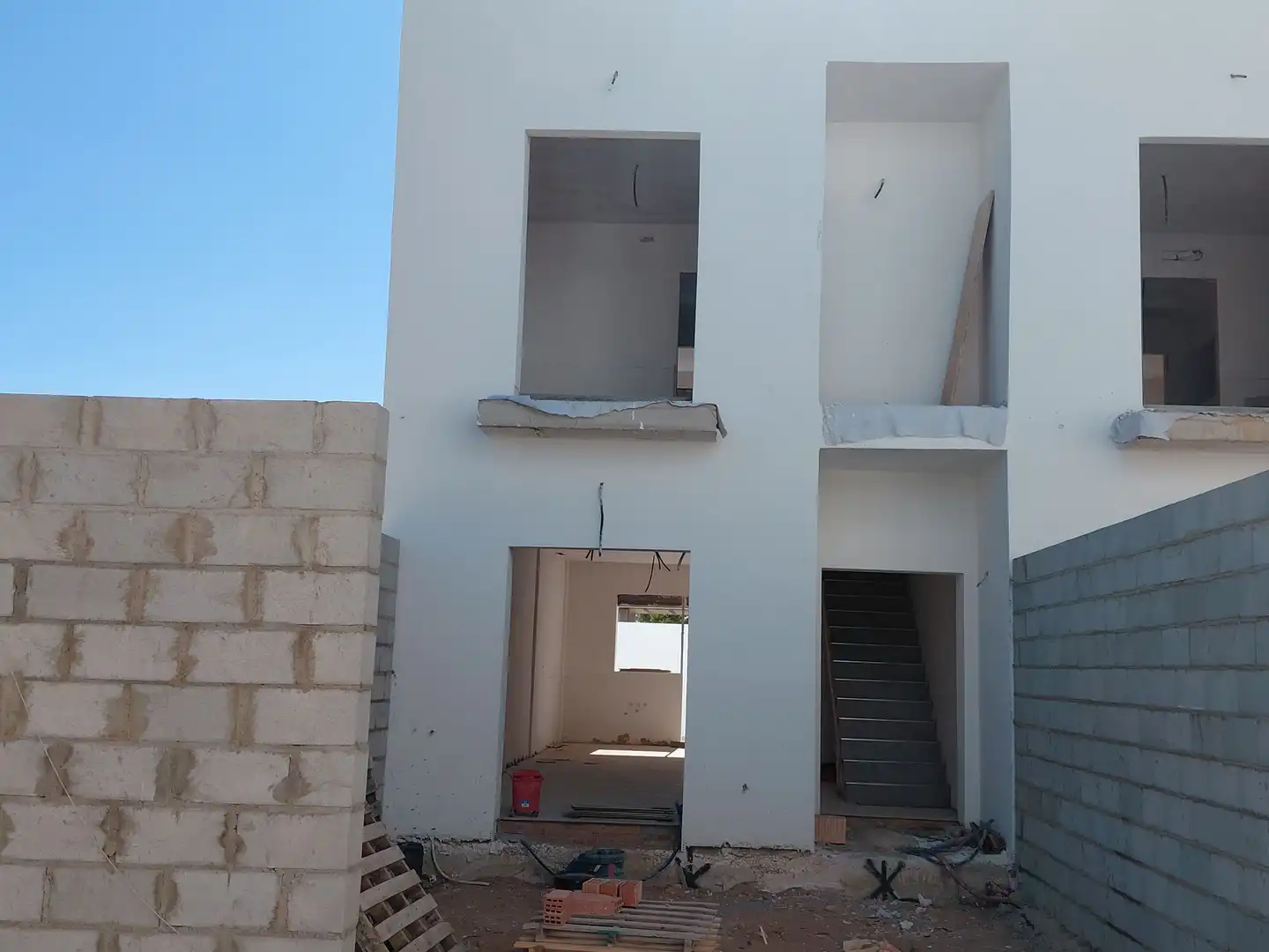 Vista exterior de Casa adosada en venta en Ayamonte con Terraza y Balcón
