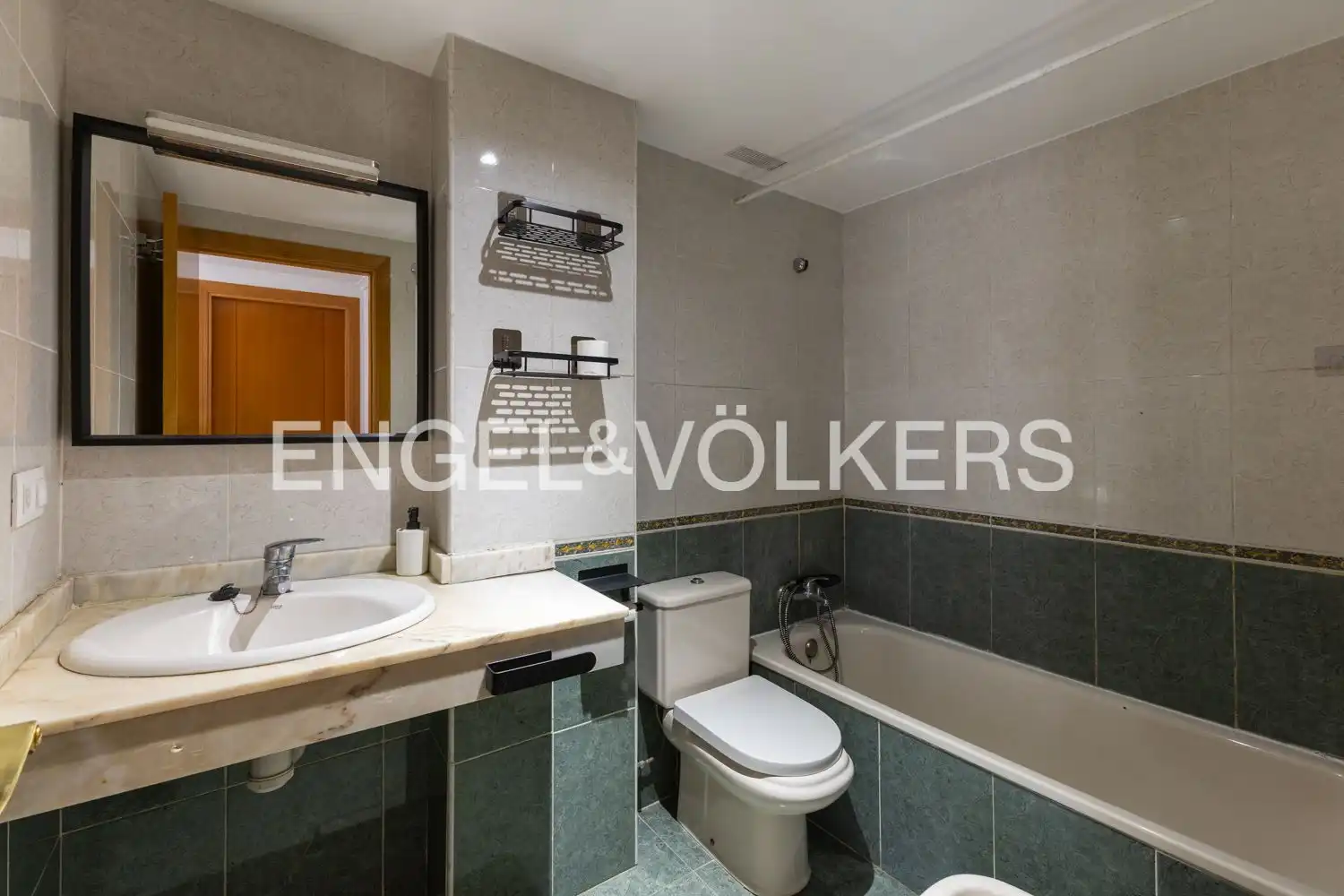 Badezimmer von Dachboden zur Miete in Valencia mit Klimaanlage, Heizung und Terrasse