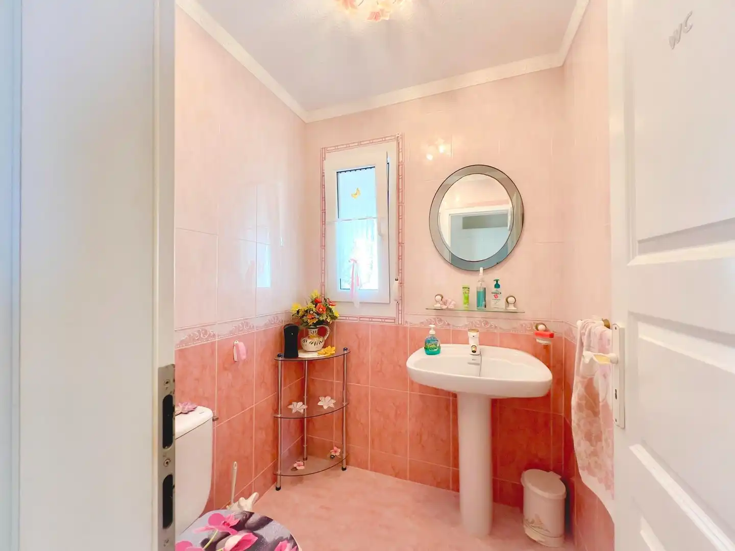 Badezimmer von Haus oder Chalet zum Verkauf in La Manga del Mar Menor mit Klimaanlage, Heizung und Privatgarten