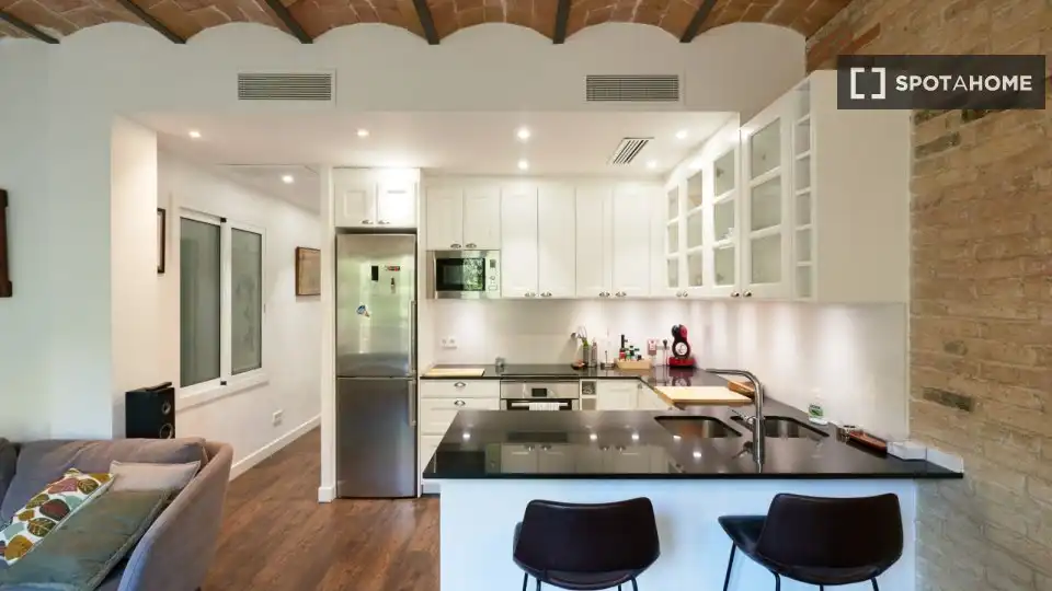 Flat with terrace to rent in Eixample, imagen 2
