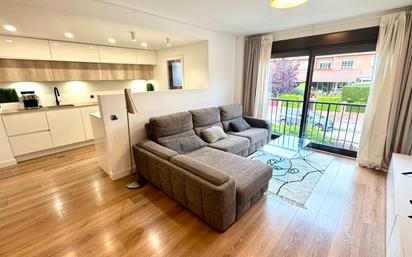 Living room of Flat to rent in Las Rozas de Madrid  with Air Conditioner, Heating and Parquet flooring