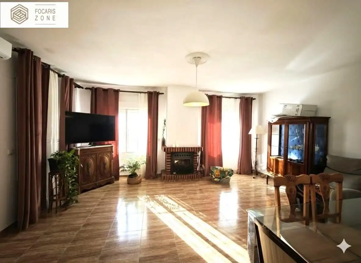 Sala de estar de Casa o chalet en venta en Rincón de la Victoria con Aire acondicionado, Piscina y Amueblado