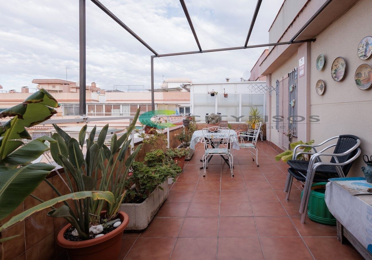 Terrace of Attic for sale in L'Hospitalet de Llobregat  with Air Conditioner, Heating and Parquet flooring