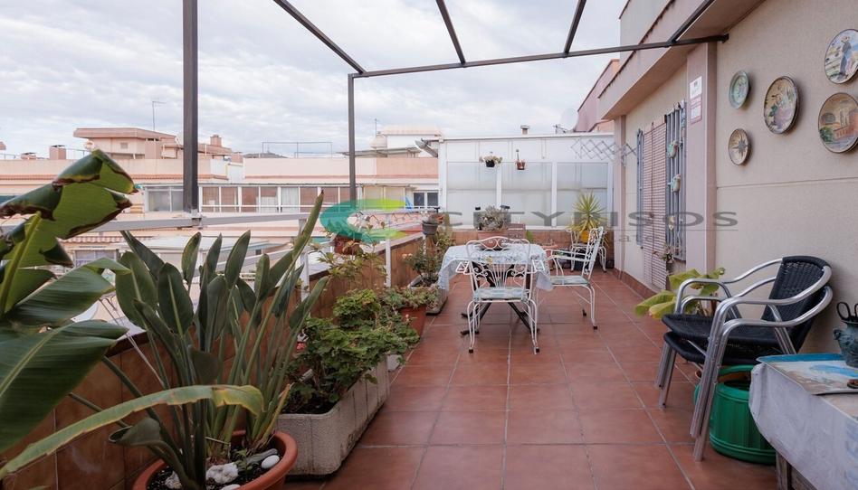 Foto 1 de Ático en venta en Avinguda del Torrent Gornal, La Florida, Barcelona