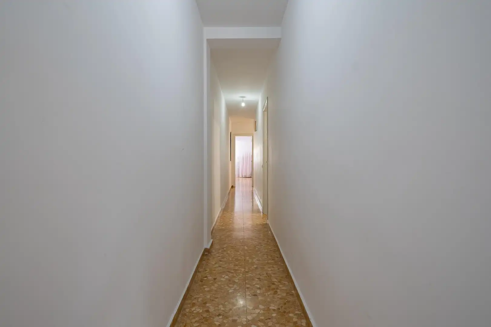 Flat for sale in Albal  with Balcony