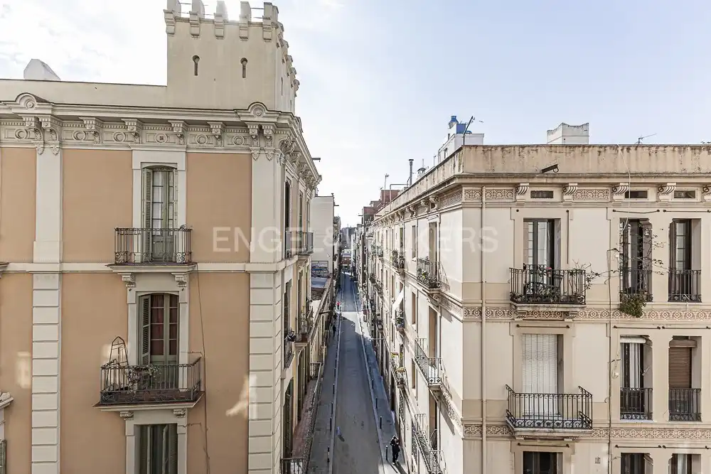 Außenansicht von Wohnung zur Miete in Barcelona mit Heizung, Parkett und Möbliert
