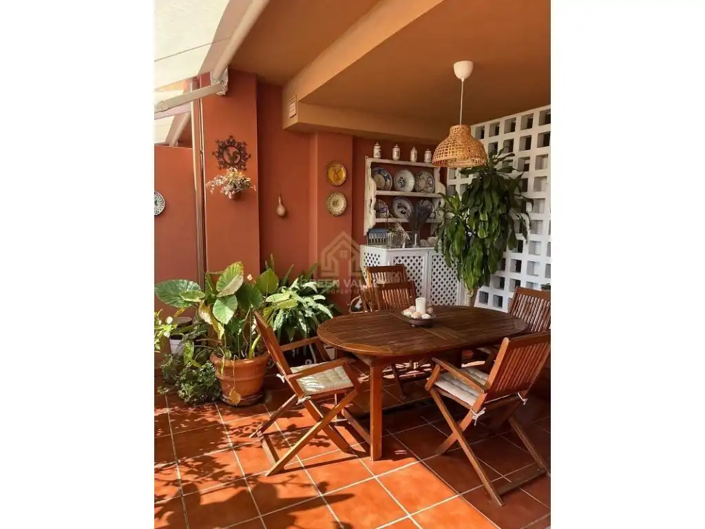 Terrasse von Wohnung zum Verkauf in Sotogrande mit Klimaanlage, Terrasse und Schwimmbad