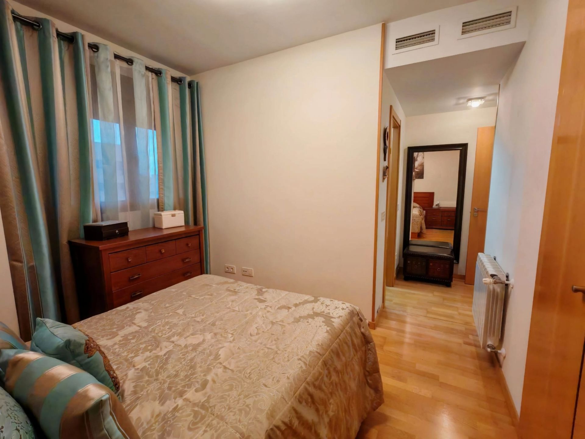 Dormitori de Pis en venda en Móstoles amb Aire condicionat, Calefacció i Terrassa