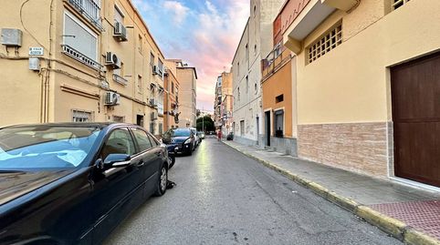 Foto 2 de Piso en venta en Calle Humilladero, Plaza de Toros - Santa Rita, Almería Capital
