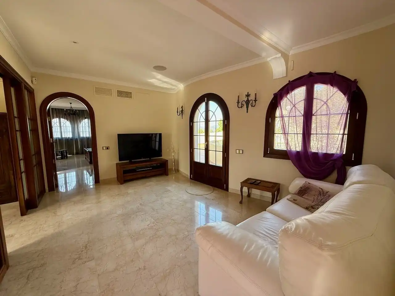 Sala de estar de Casa o chalet en venta en Altea con Aire acondicionado, Calefacción y Jardín privado