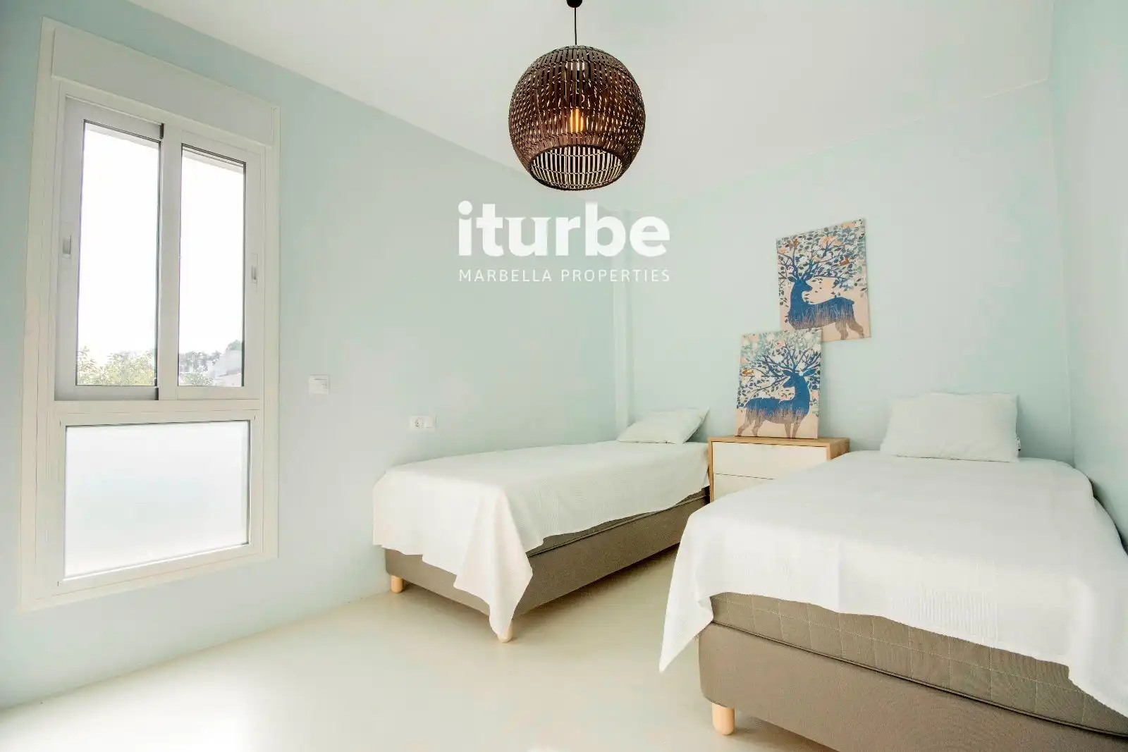 Habitación de Piso en venta en Marbella con Terraza, Piscina y Amueblado