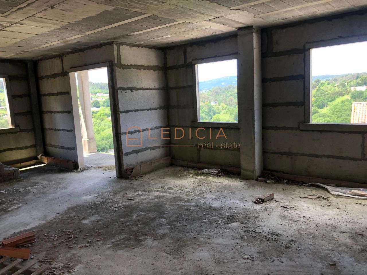 Casa o xalet en venda en Pontevedra Capital  amb Calefacció, Jardí privat i Terrassa