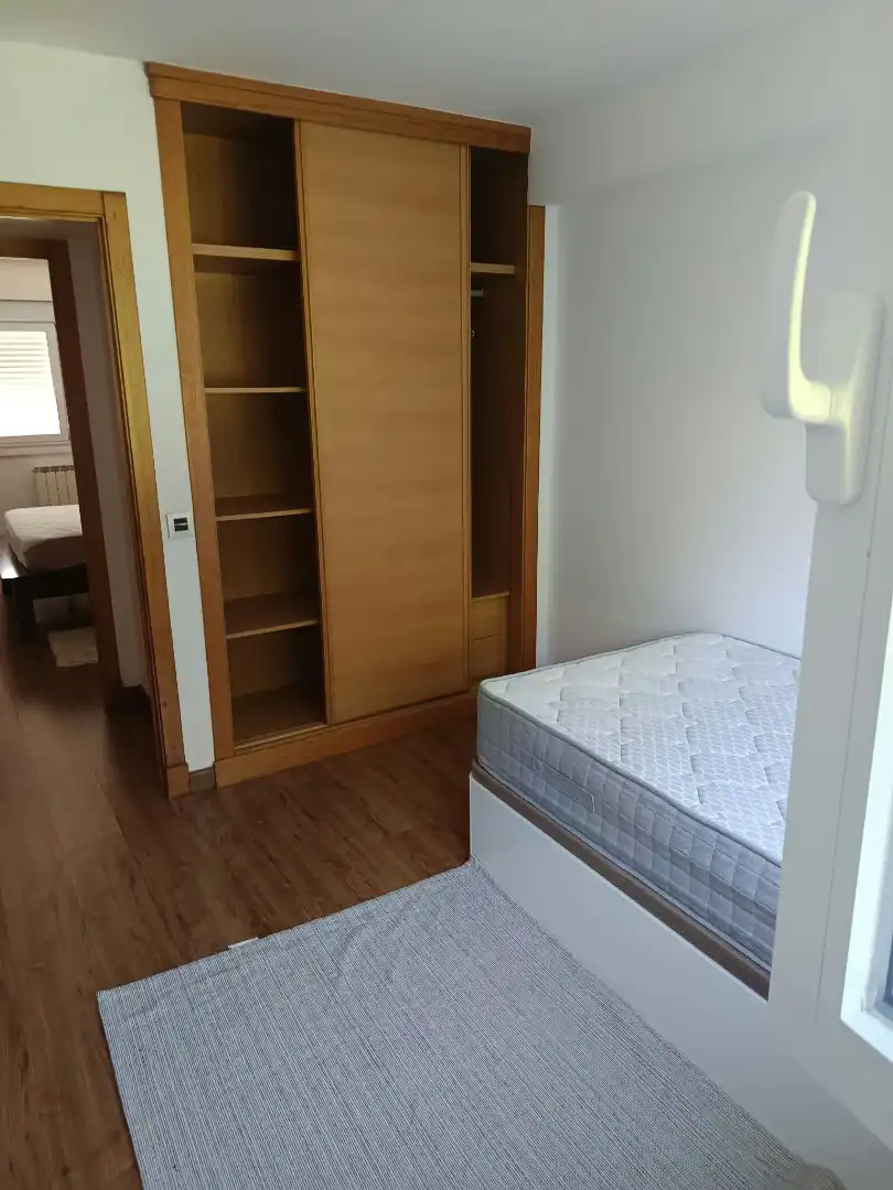 Habitación de Piso de alquiler en Santiago de Compostela  con Amueblado