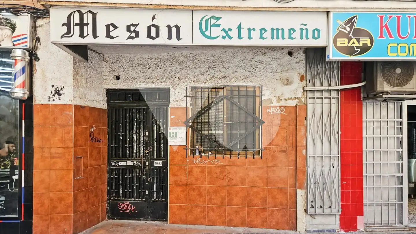 Vista exterior de Local en venda en Alcorcón