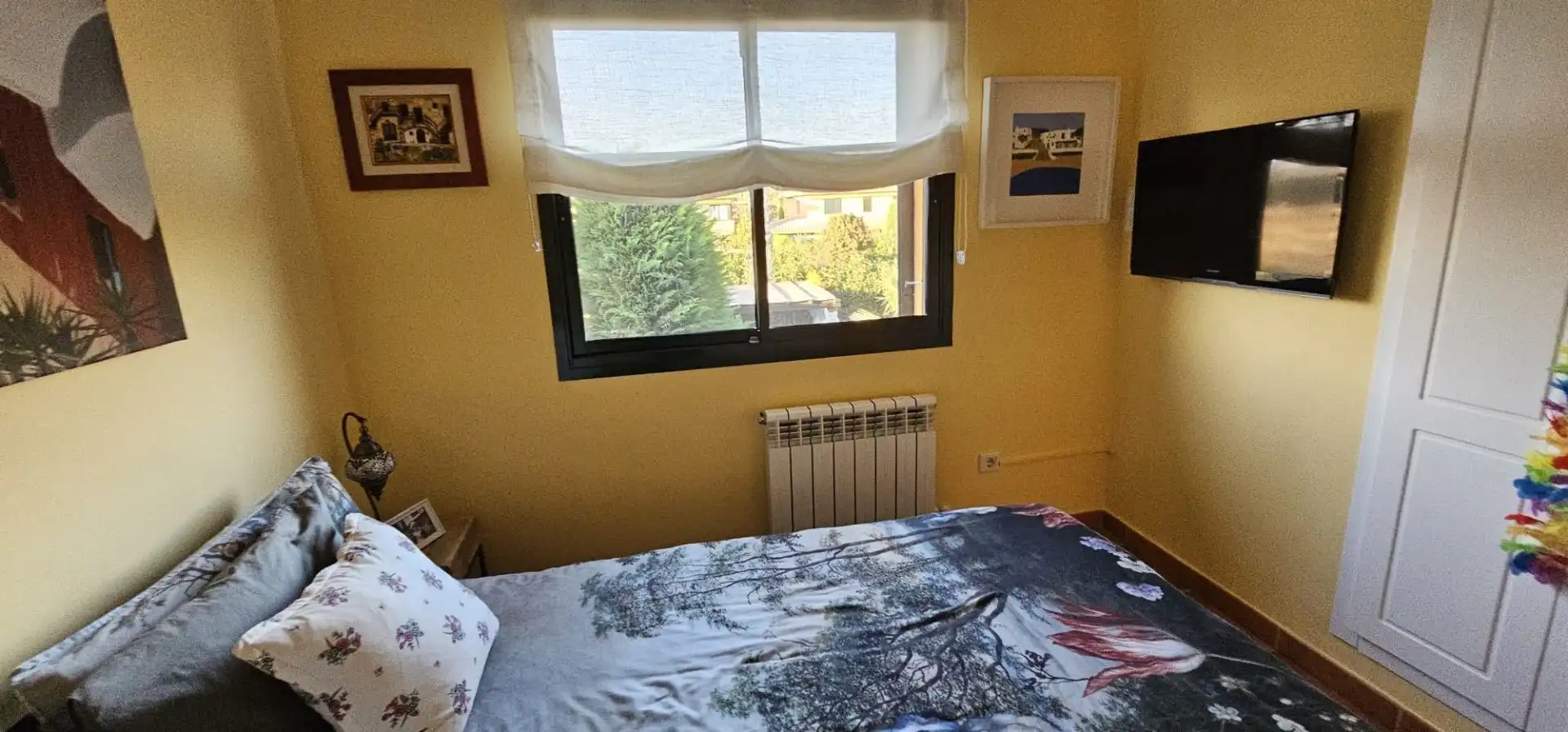 Dormitori de Casa adosada en venda en Navata amb Aire condicionat, Calefacció i Traster