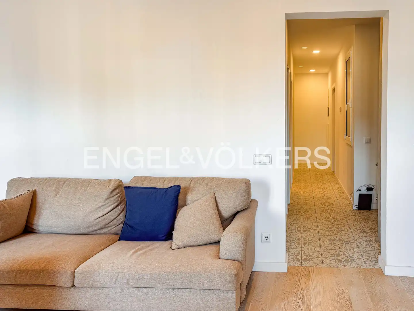 Living room of Flat for rent in Barcelona  with Heating and Balcony