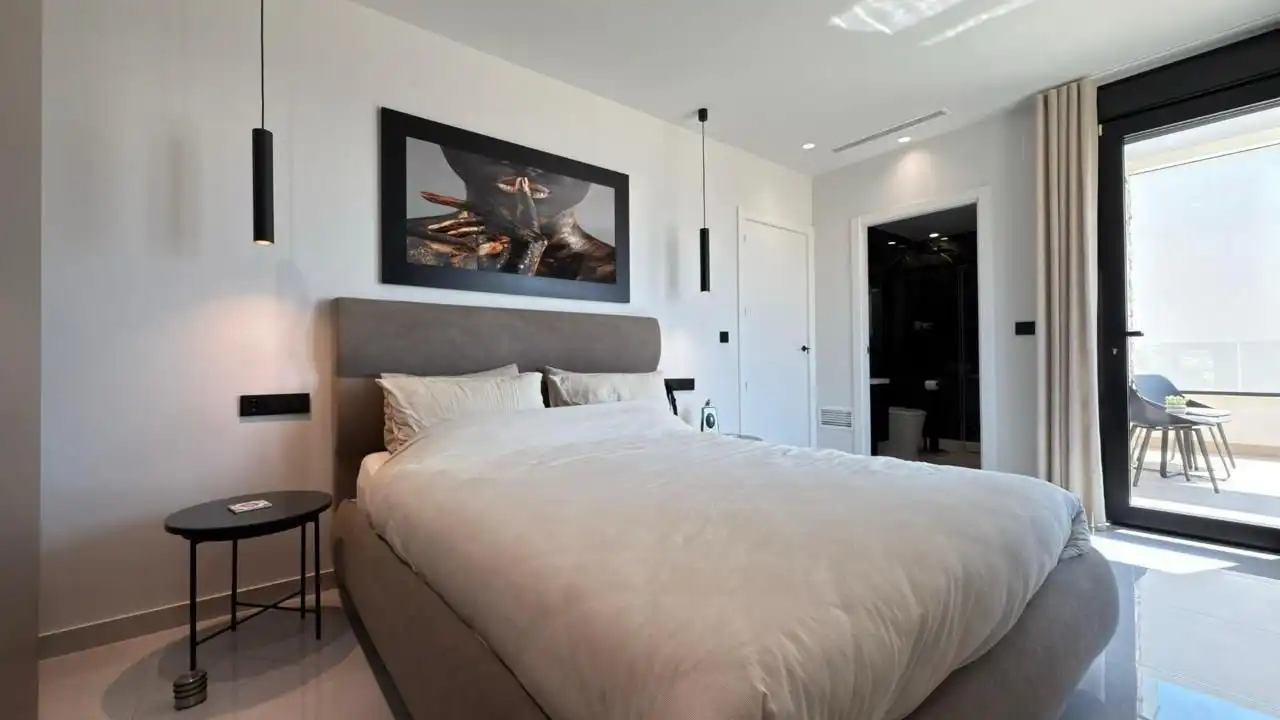 Habitación de Casa o chalet de alquiler en Finestrat con Aire acondicionado, Calefacción y Jardín privado