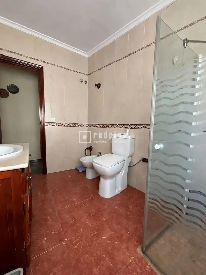 Baño de Casa o chalet en venta en Mairena del Aljarafe con Aire acondicionado, Trastero y Alarma