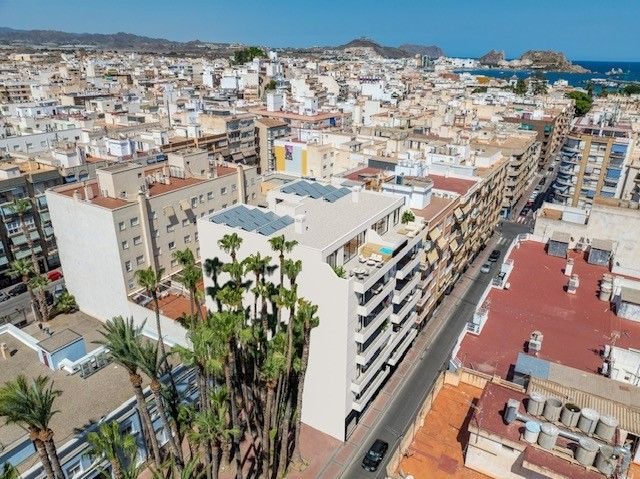 Vista exterior de Piso en venta en Águilas con Aire acondicionado, Terraza y Trastero