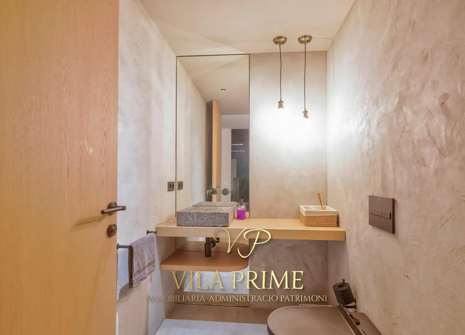 Bathroom of Houses for sale in Cabrils  with Air Conditioner, Heating and Private garden