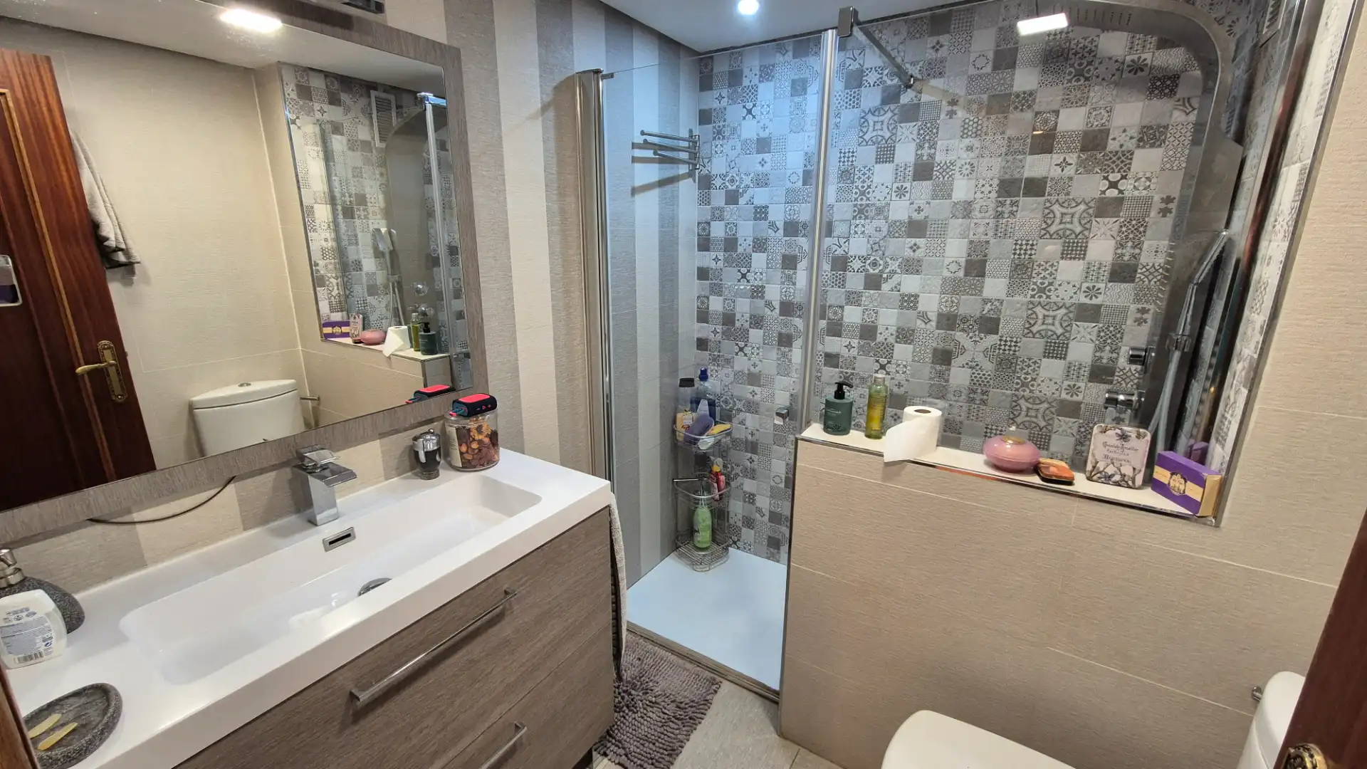 Badezimmer von Wohnung zum Verkauf in Palencia mit Balkon
