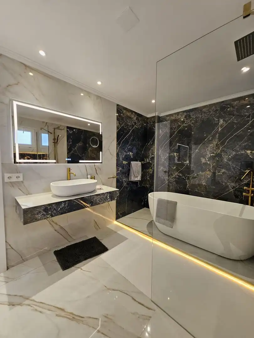 Baño de Finca rústica de alquiler en Estepona con Piscina