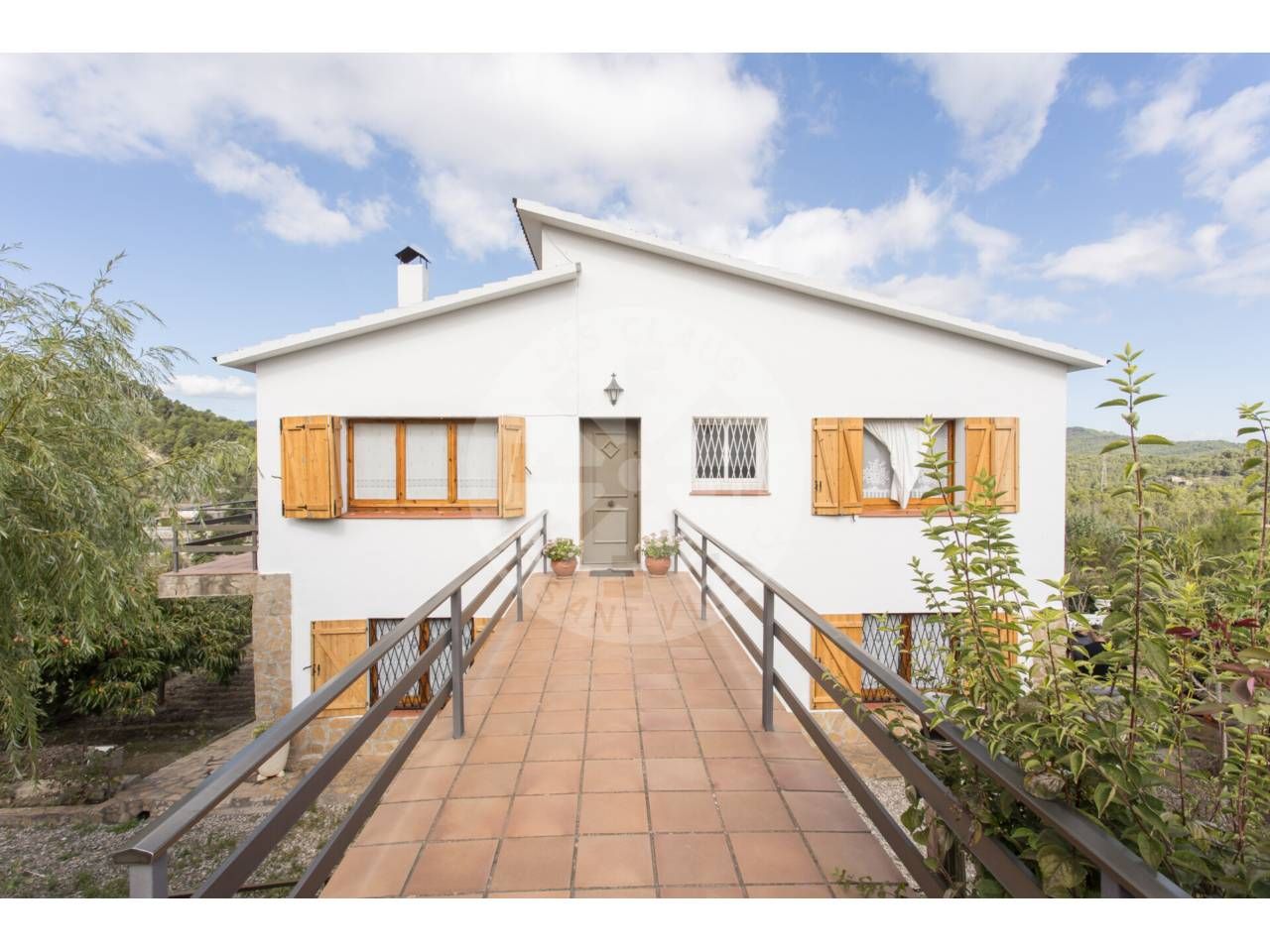 Vista exterior de Casa o chalet en venta en Castellbell i el Vilar con Calefacción, Jardín privado y Terraza