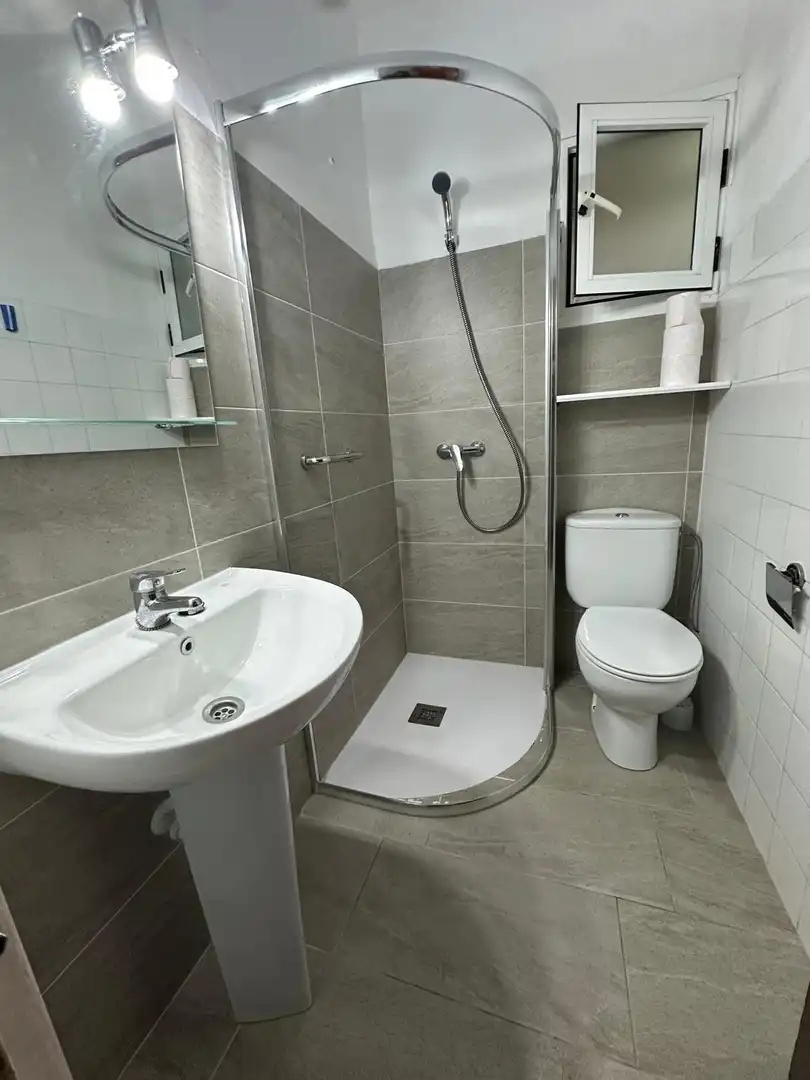Baño de Piso en venta en Alcantarilla con Aire acondicionado, Terraza y Amueblado