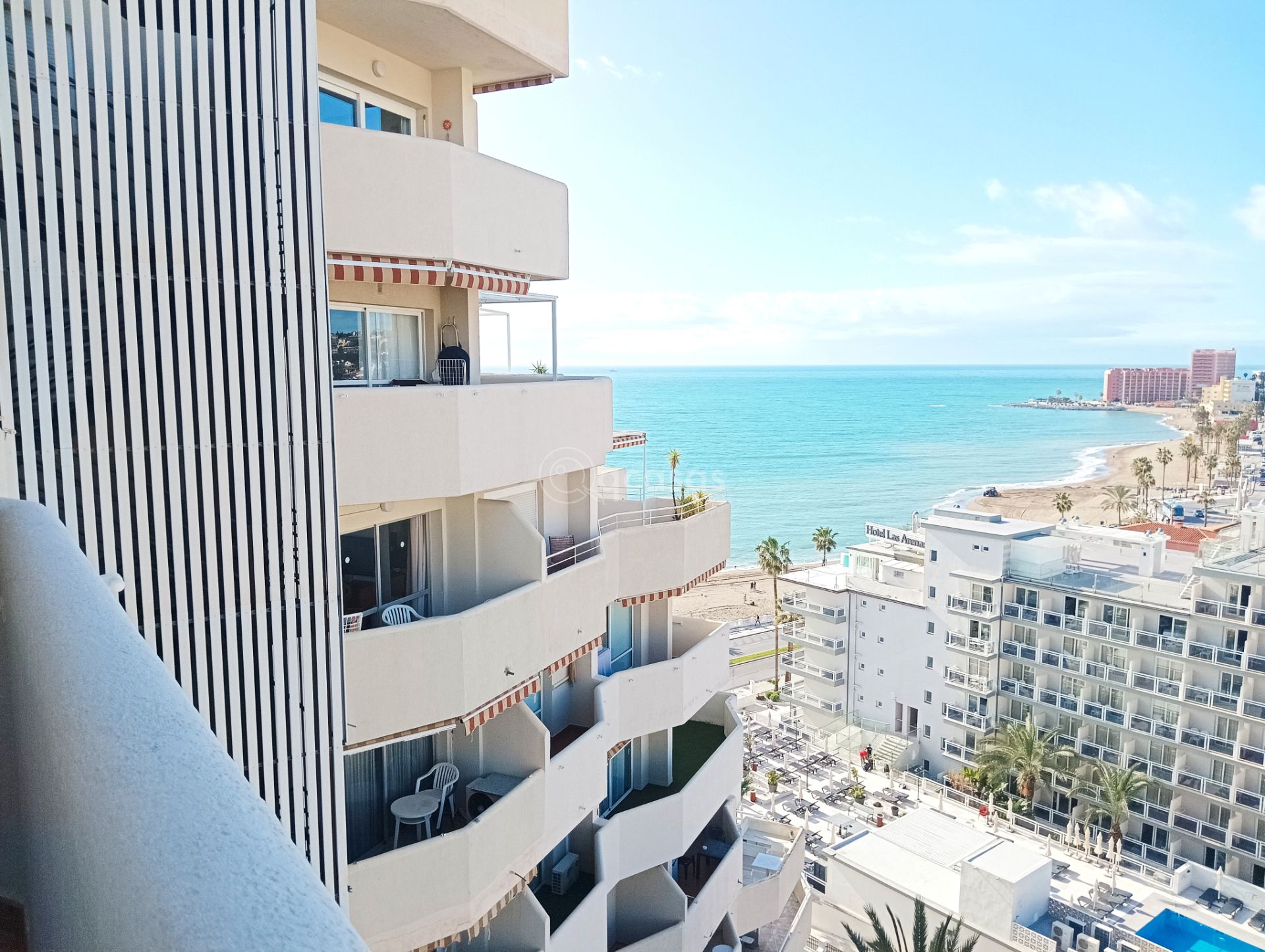 Dormitori de Apartament en venda en Benalmádena amb Aire condicionat, Terrassa i Moblat
