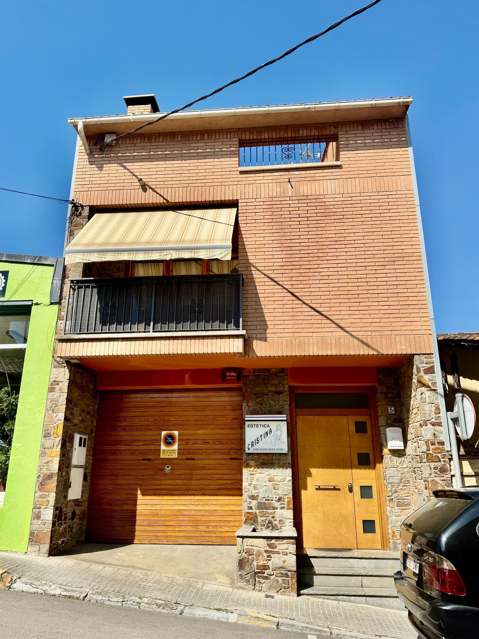 Vista exterior de Casa o xalet en venda en Centelles amb Calefacció, Terrassa i Traster