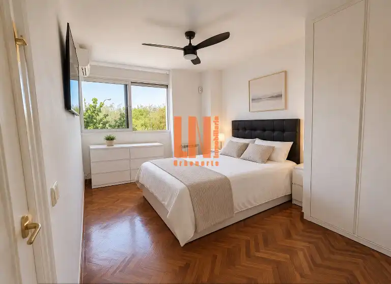 Habitación de Piso en venta en Madrid con Calefacción, Terraza y Piscina comunitaria