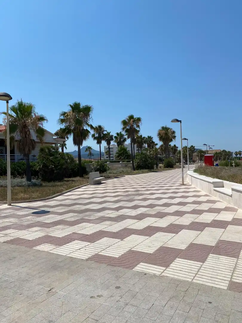 Vista exterior de Estudi en venda en Daimús amb Terrassa, Traster i Moblat