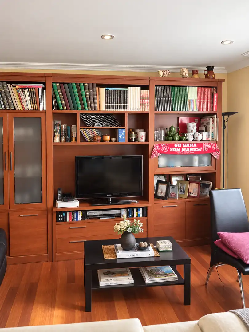 Living room of Flat for sale in Deusto