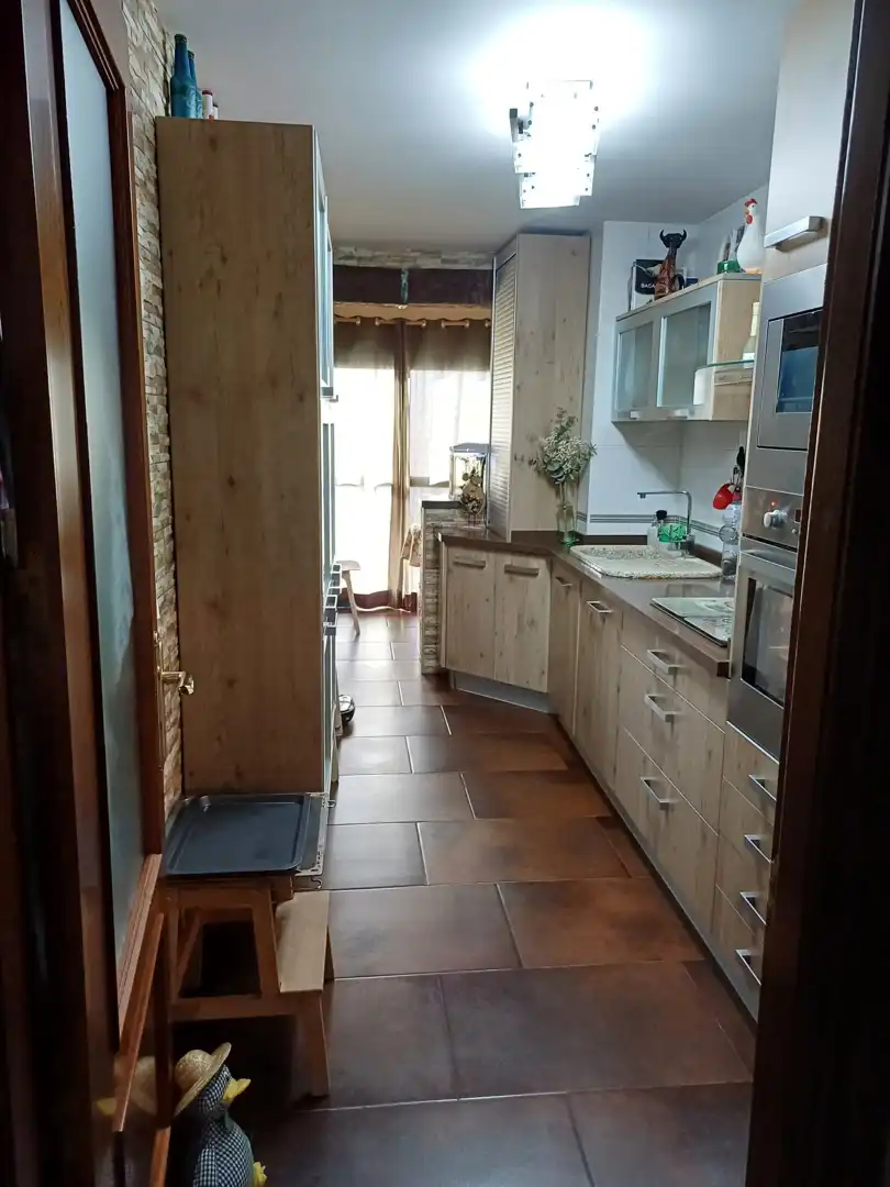 Kitchen of Flat for sale in Úbeda  with Air Conditioner, Heating and Oven