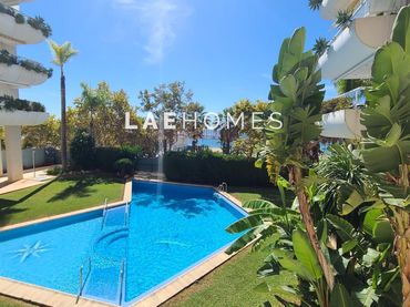Apartament amb piscina en venda a Avenida de Severo Ochoa