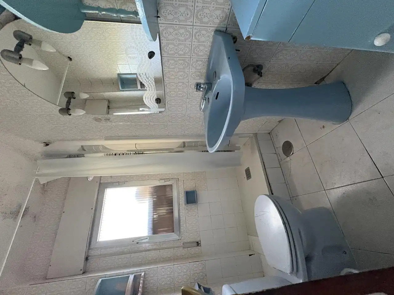 Bathroom of Ground floor for sale in Hortaleza