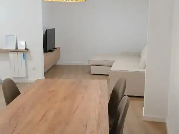 Wohnzimmer von Wohnung zur Miete in Forcarei mit Parkett, Möbliert und Ofen
