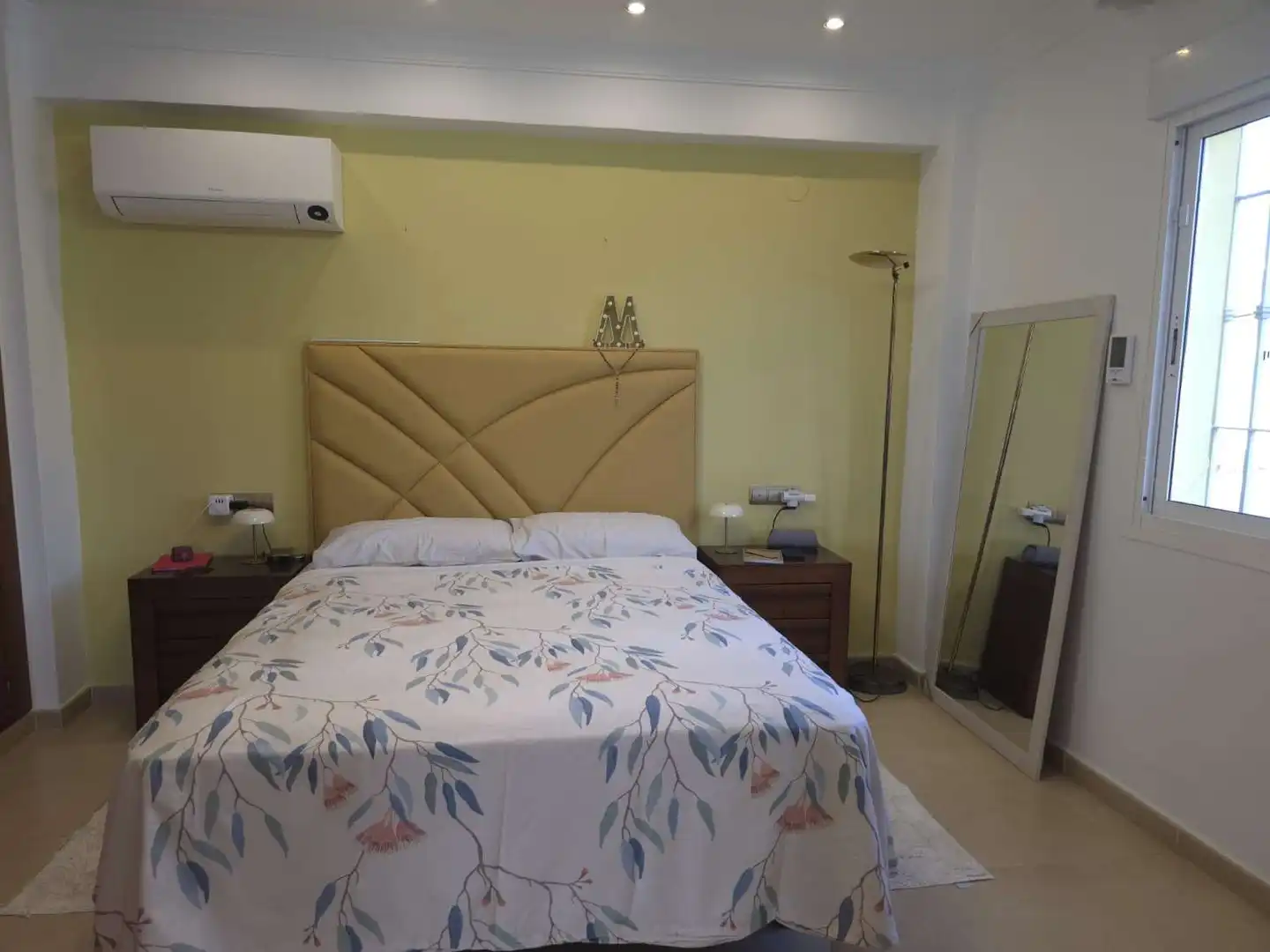 Dormitori de Finca rústica en venda en Arucas amb Aire condicionat, Piscina i Moblat