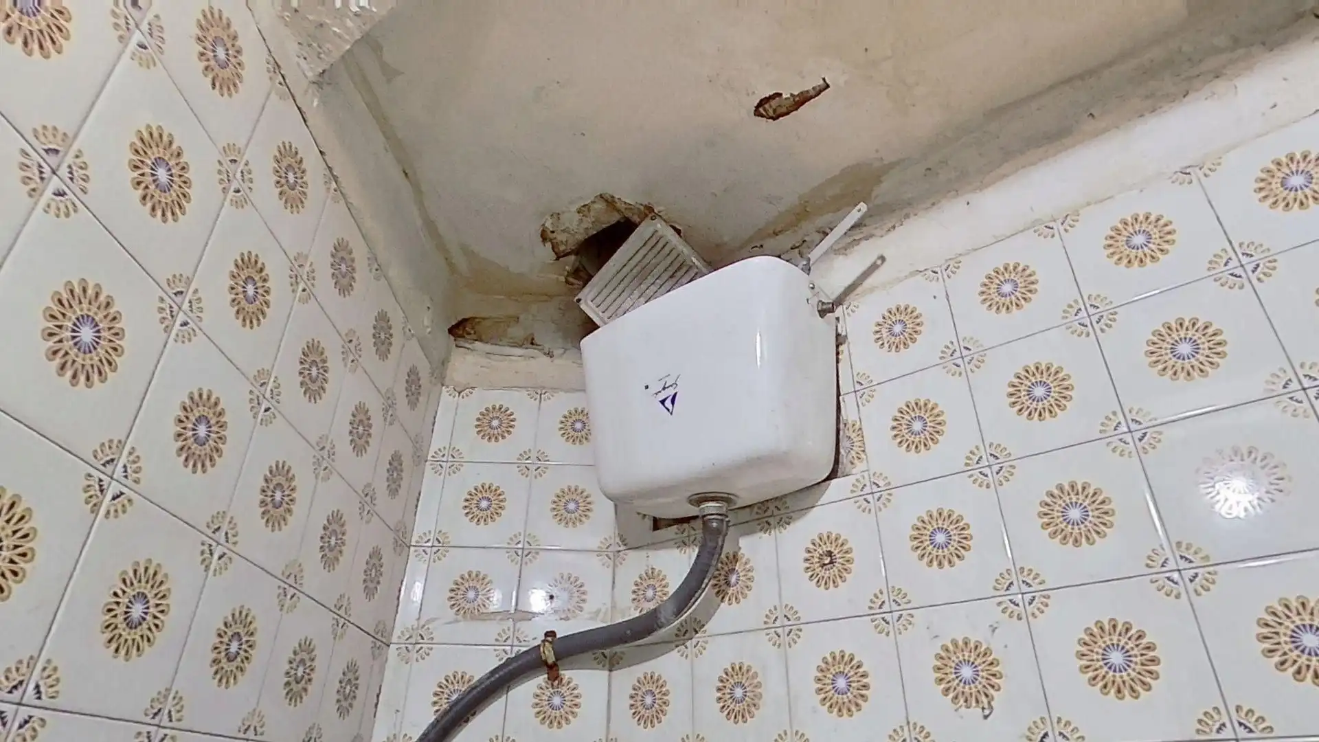 Bathroom of Residential for sale in Sabadell