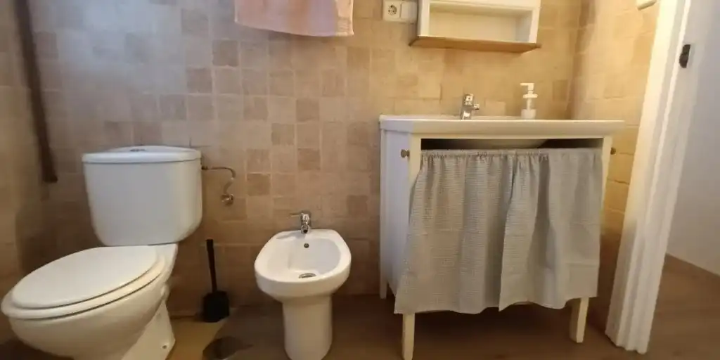Baño de Piso en venta en Madrid con Calefacción, Amueblado y Horno