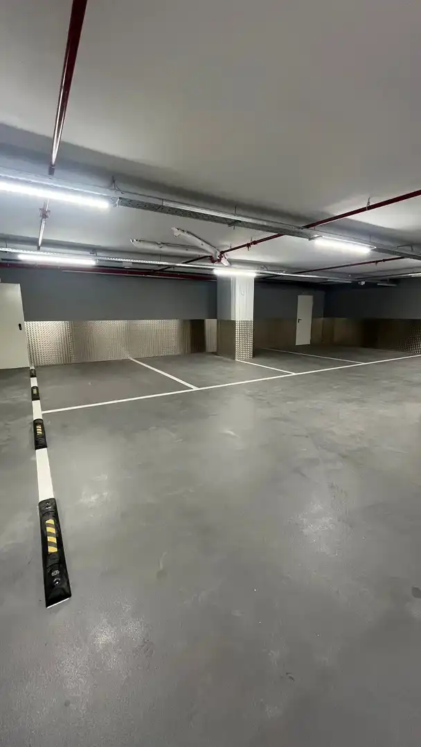 Parkplatz von Lagerraum zur Miete in Barcelona mit Alarm