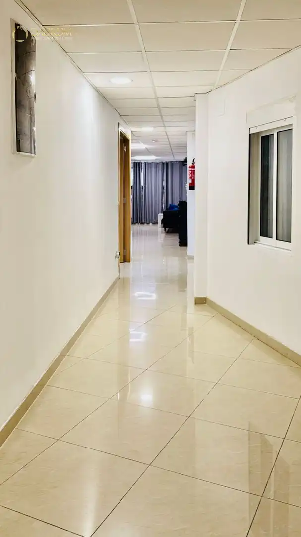 Oficina en venta en Quart de Poblet con Aire acondicionado, Terraza y Amueblado