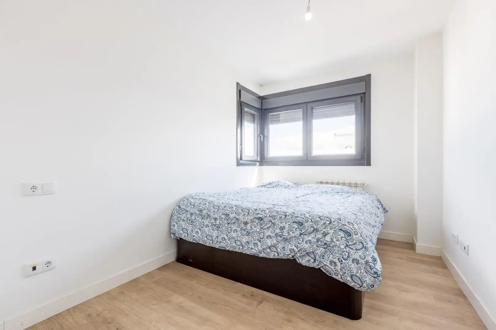 Schlafzimmer von Dachboden zum Verkauf in A Coruña Capital  mit Heizung und Terrasse