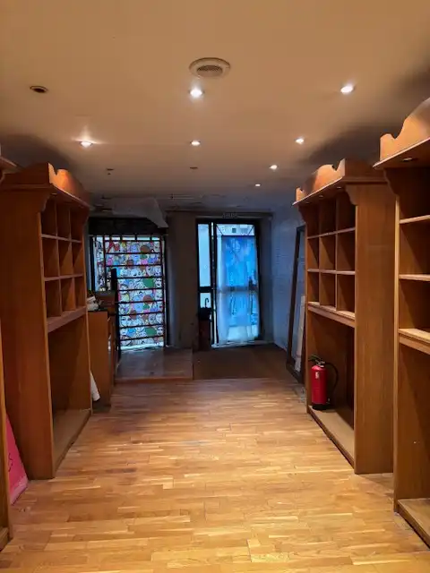 Local comercial en venda a Rúa da Algalia de Arriba 31