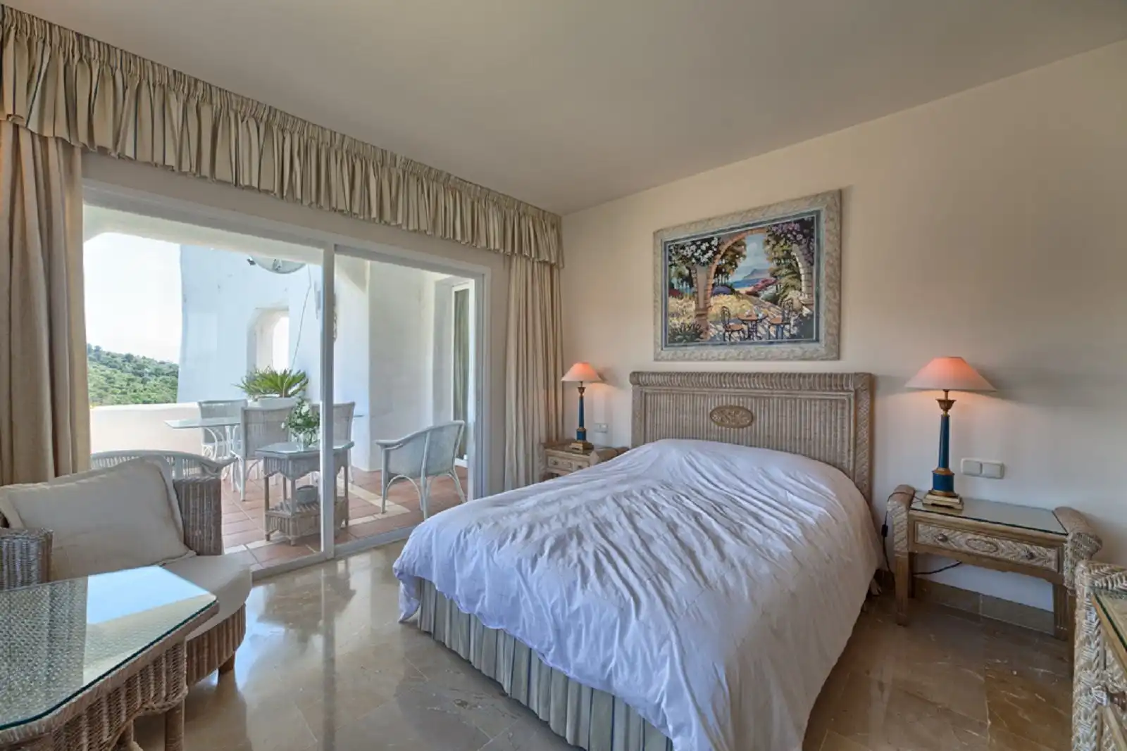 Apartament amb terrassa en venda a Benahavís pueblo, imagen 7