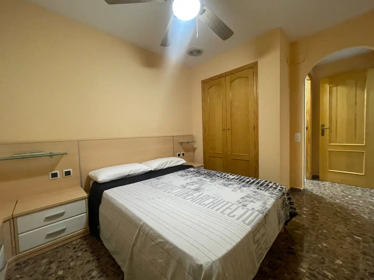 Habitación de Piso en venta en Ontinyent con Aire acondicionado, Calefacción y Trastero