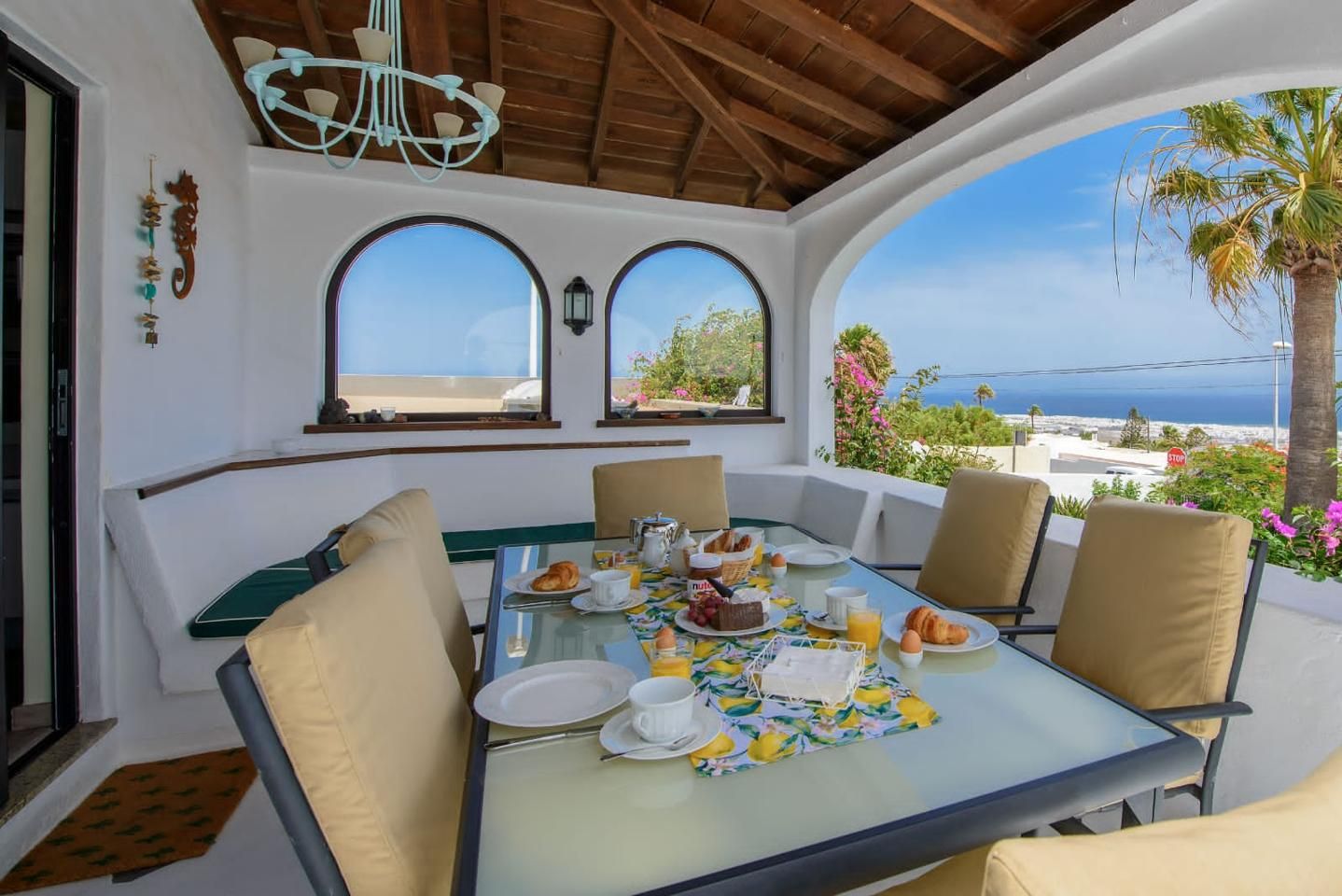 Terrace of House or chalet for sale in San Bartolomé  with Air Conditioner, Private garden and Terrace